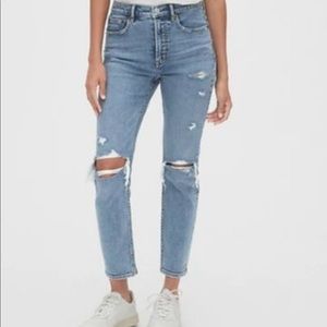 GAP Women’s Cigarette Jeans